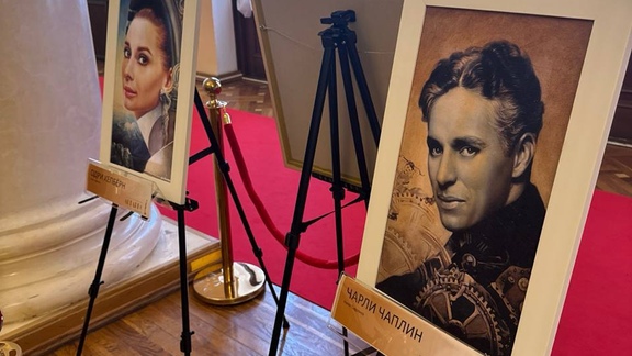 Nikas Safronov's unique exhibition at the Antares Film Festival